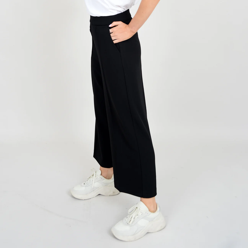 Wynia Wide Leg Pant