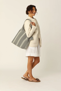 Knitted Bag in Milk Creme/Black