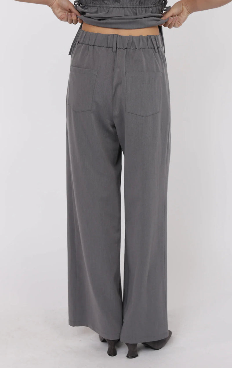 Cheeky Pleated Pants with Tie Belt