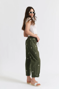 Villa Drawstring Barrel Leg Pant | Bronze Green Daisy