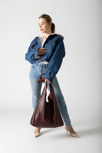 Knot Leather Shoulder Bag in Auggie Maroon