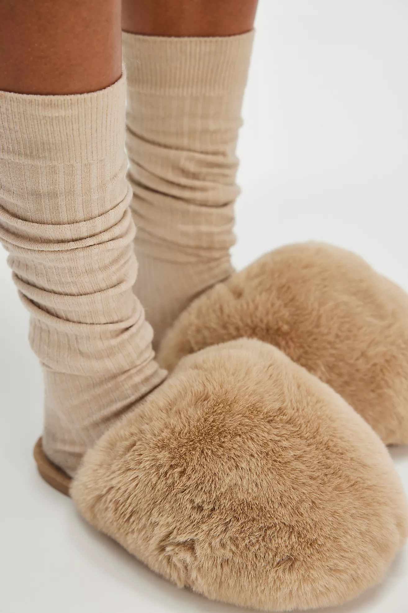 Snowball Slippers in Taupe