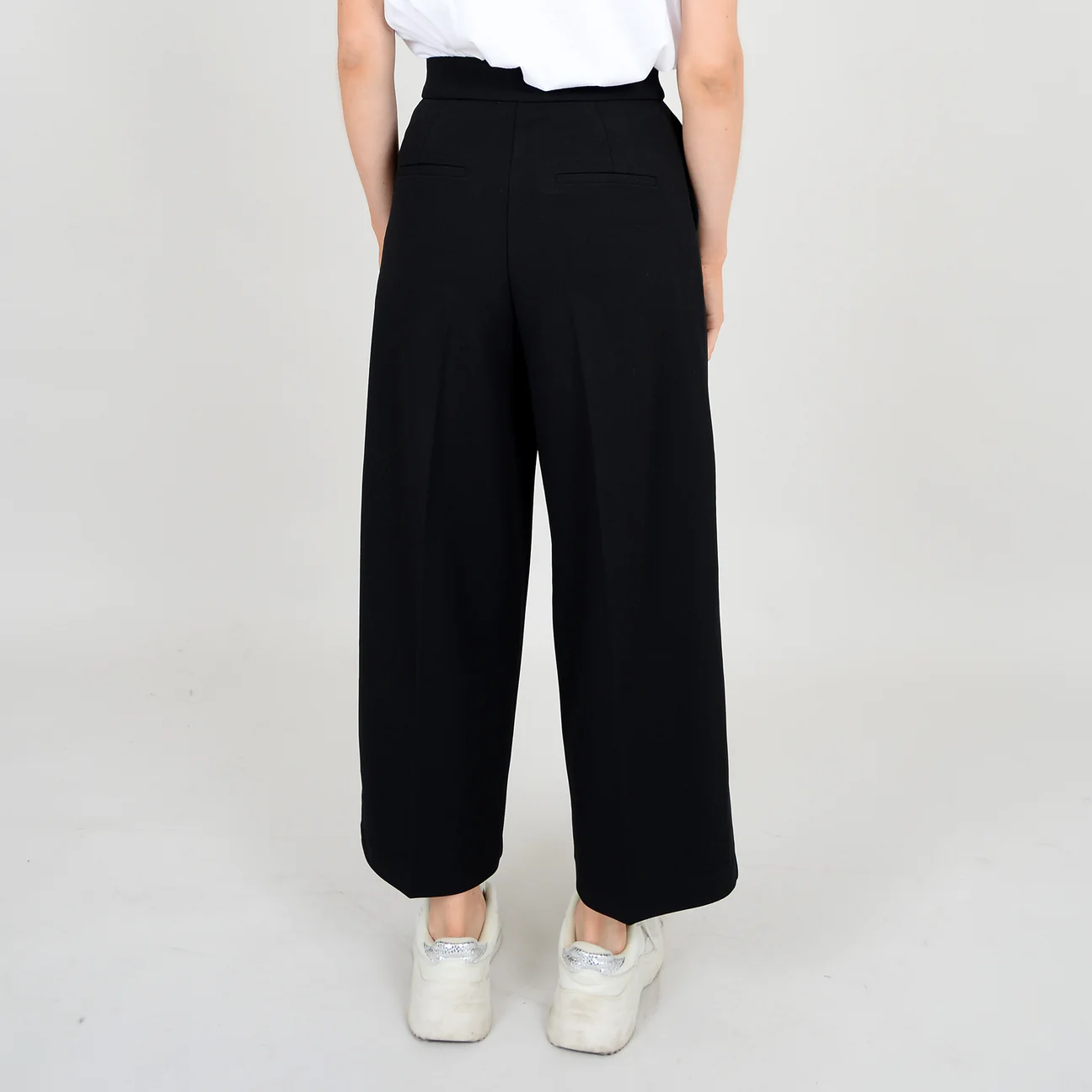 Wynia Wide Leg Pant