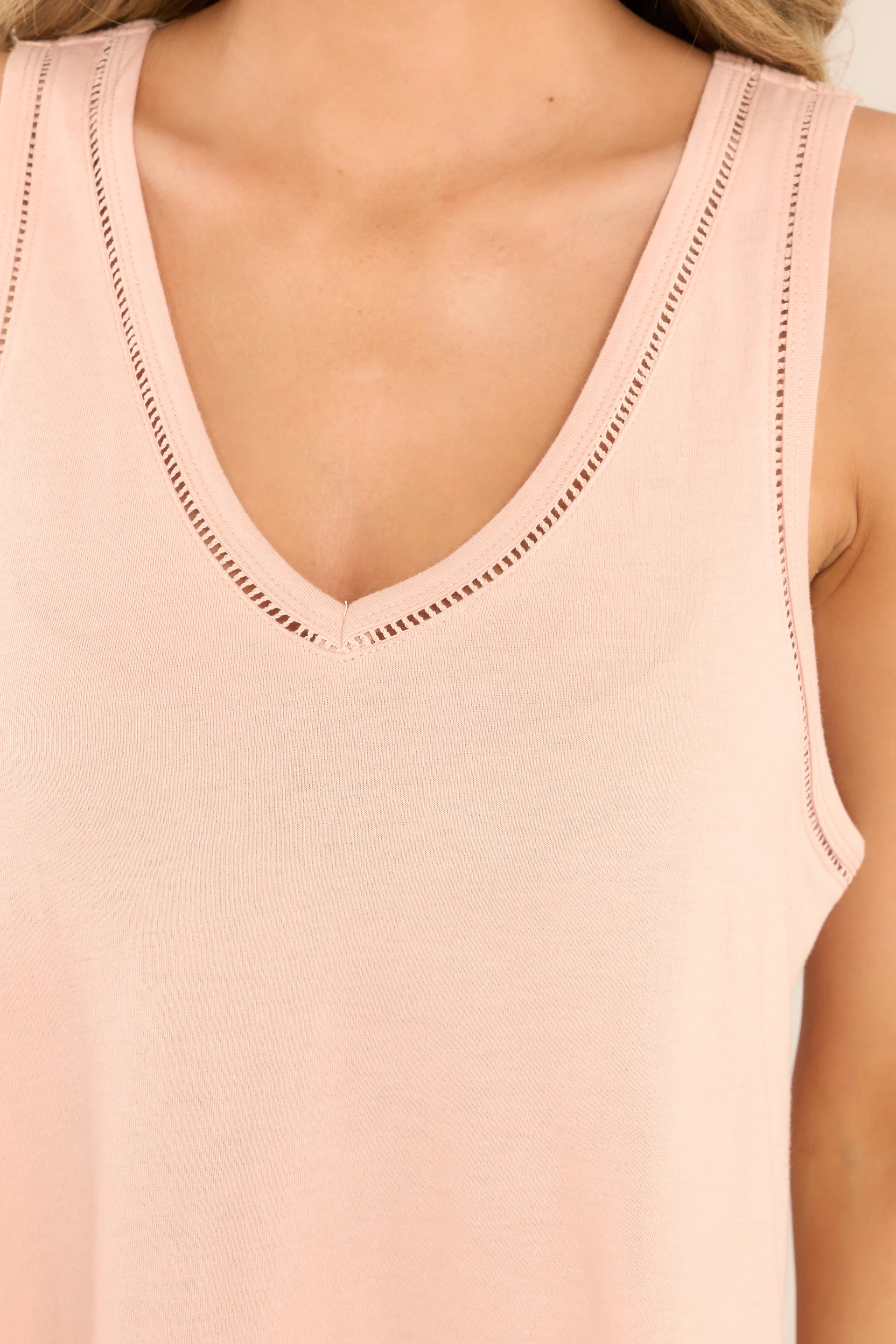 Vegabond Lace Trim Tank In Rose