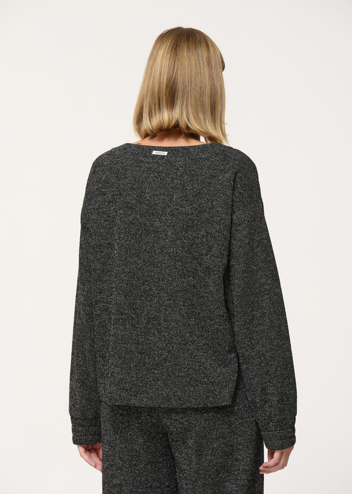 Black Oversized Long-sleeved Sweater