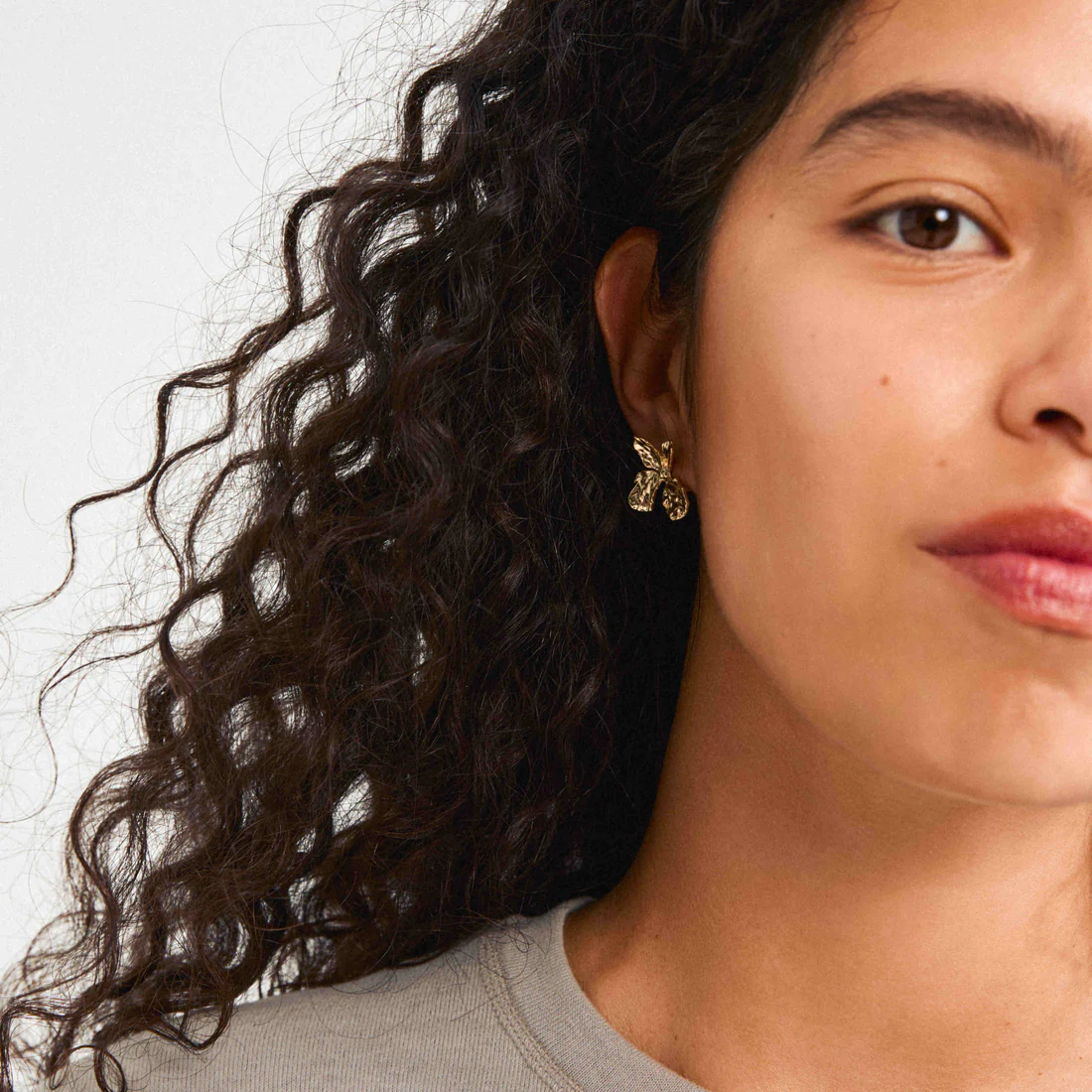 DREAM FLOWER STUD EARRINGS | GOLD