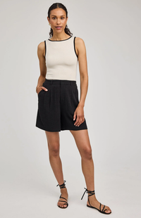 Alma Shorts | Black