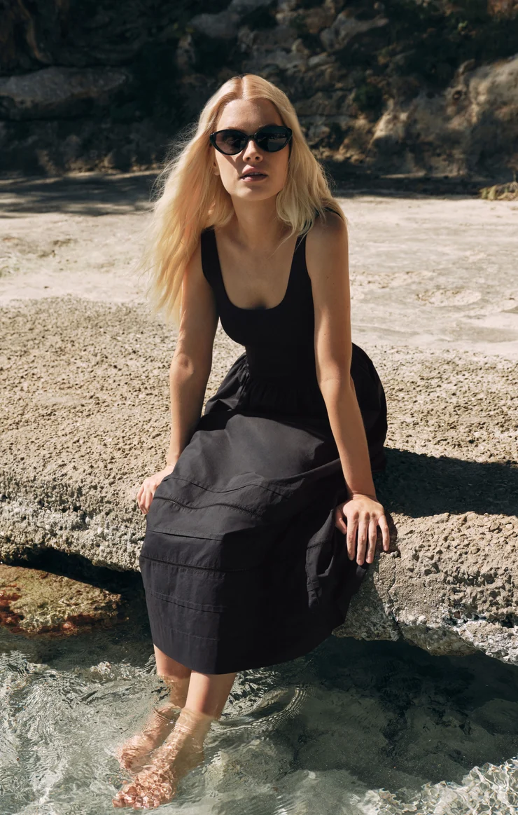 Johanna Midi Dress in Black