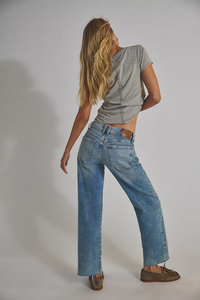Risk Taker Mid-Rise Jean in Mantra