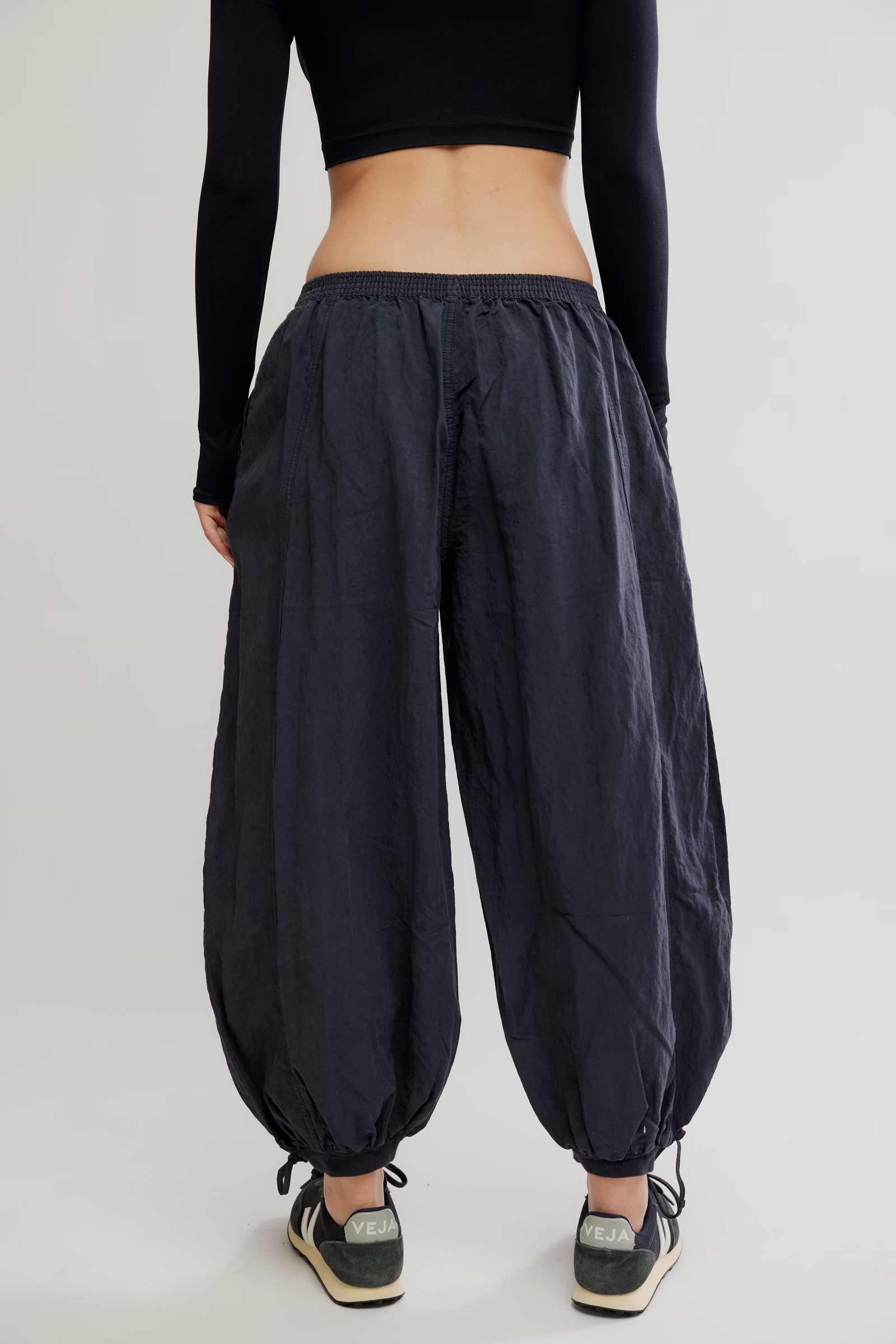 On It Pant Balloon Pant | Black