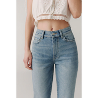 ASE Straight Leg | Springtime in the park