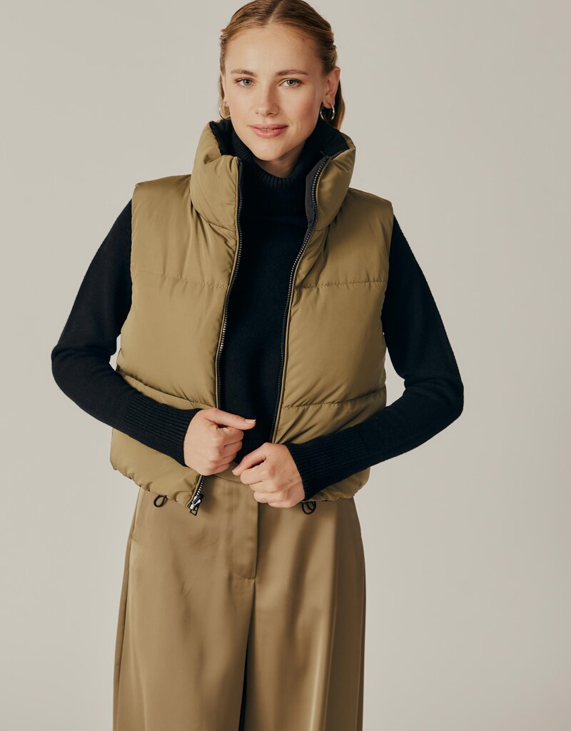 Kansas Reversible Puffer Vest in Black/Olive – Krush Clothing Boutique