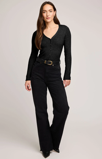 Mia V-Neck Top in Black