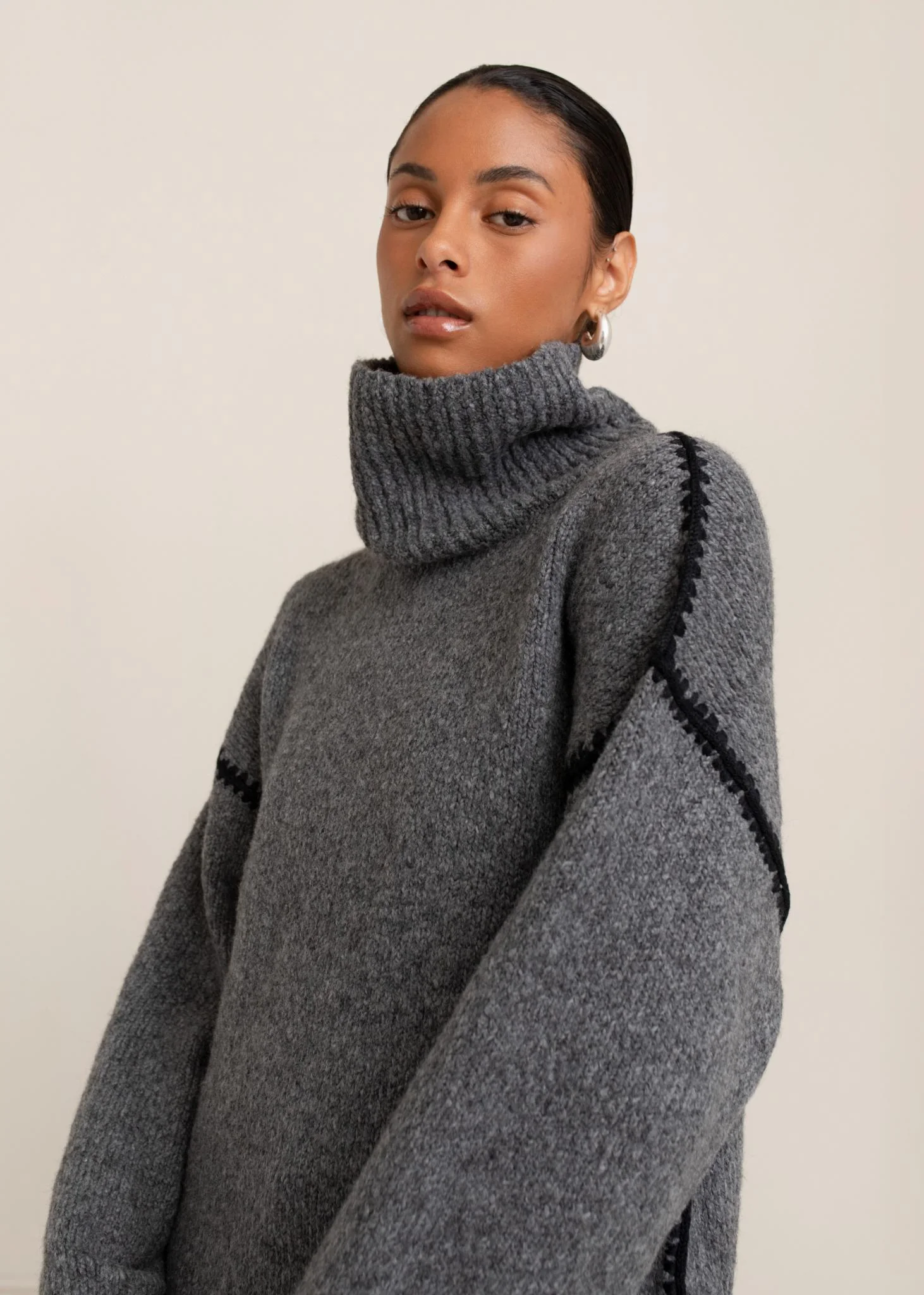 Ari Turtle Neck | Dark Stone