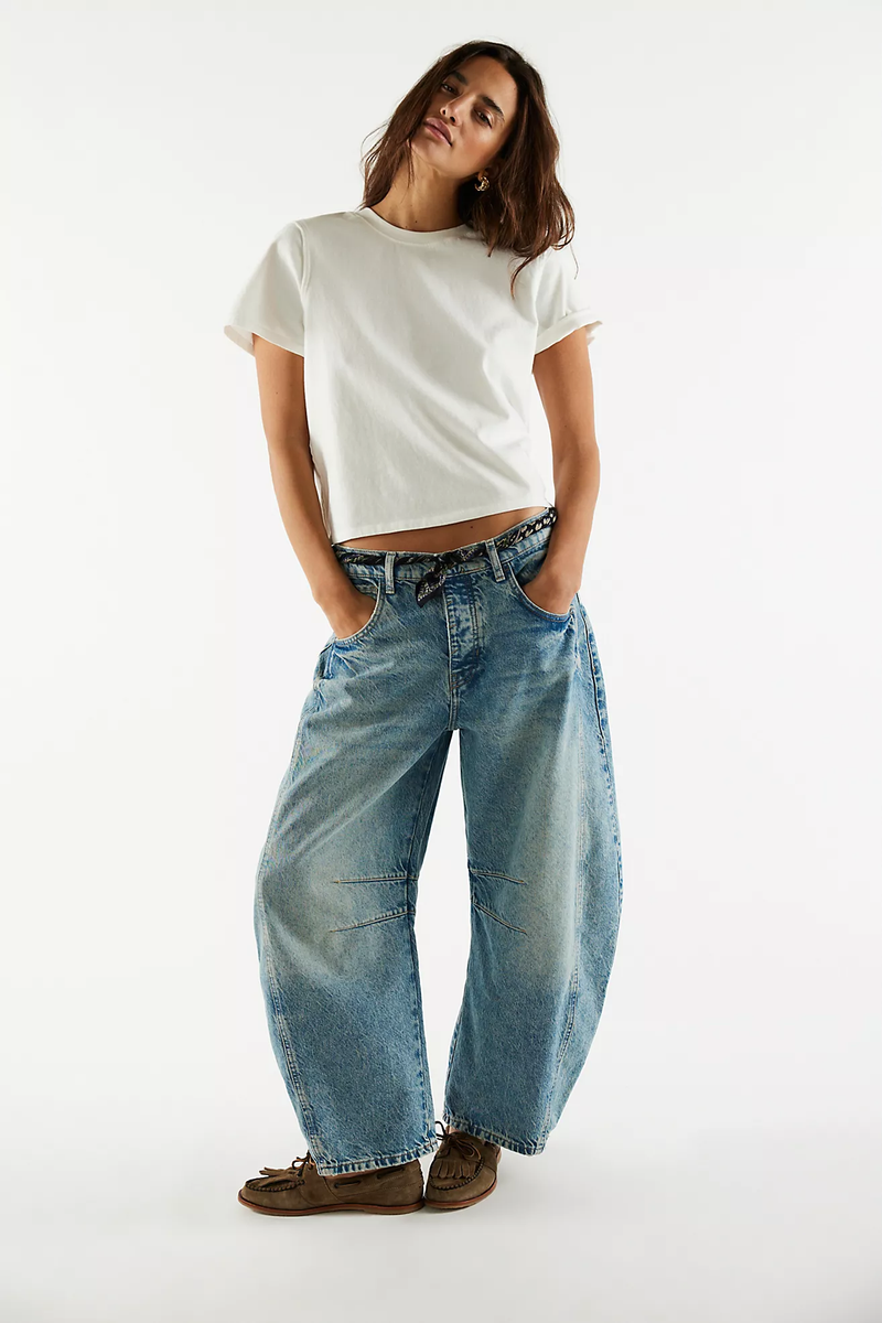 Good Luck Mid-Rise Barrel Jeans In Ultra Light Beam