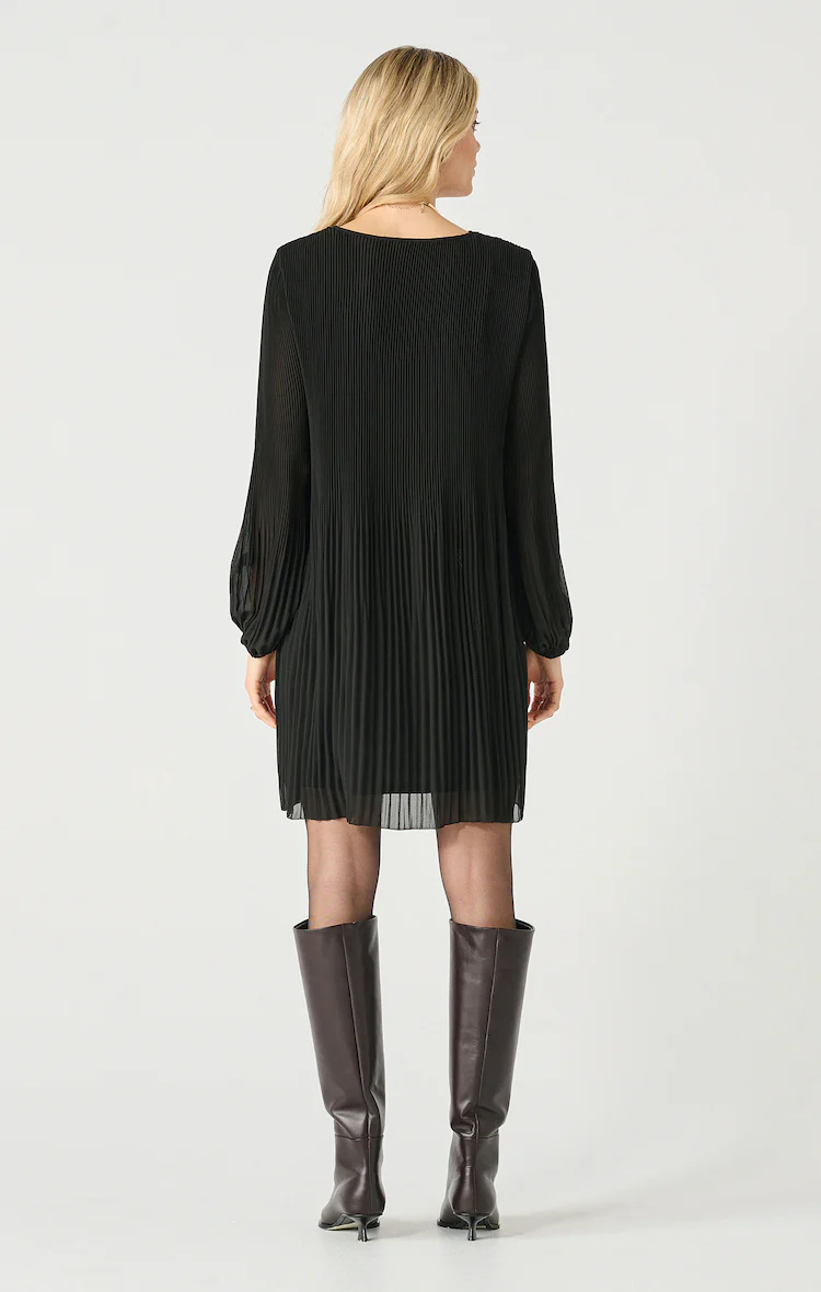 Long Sleeve Pleated Dress in Black