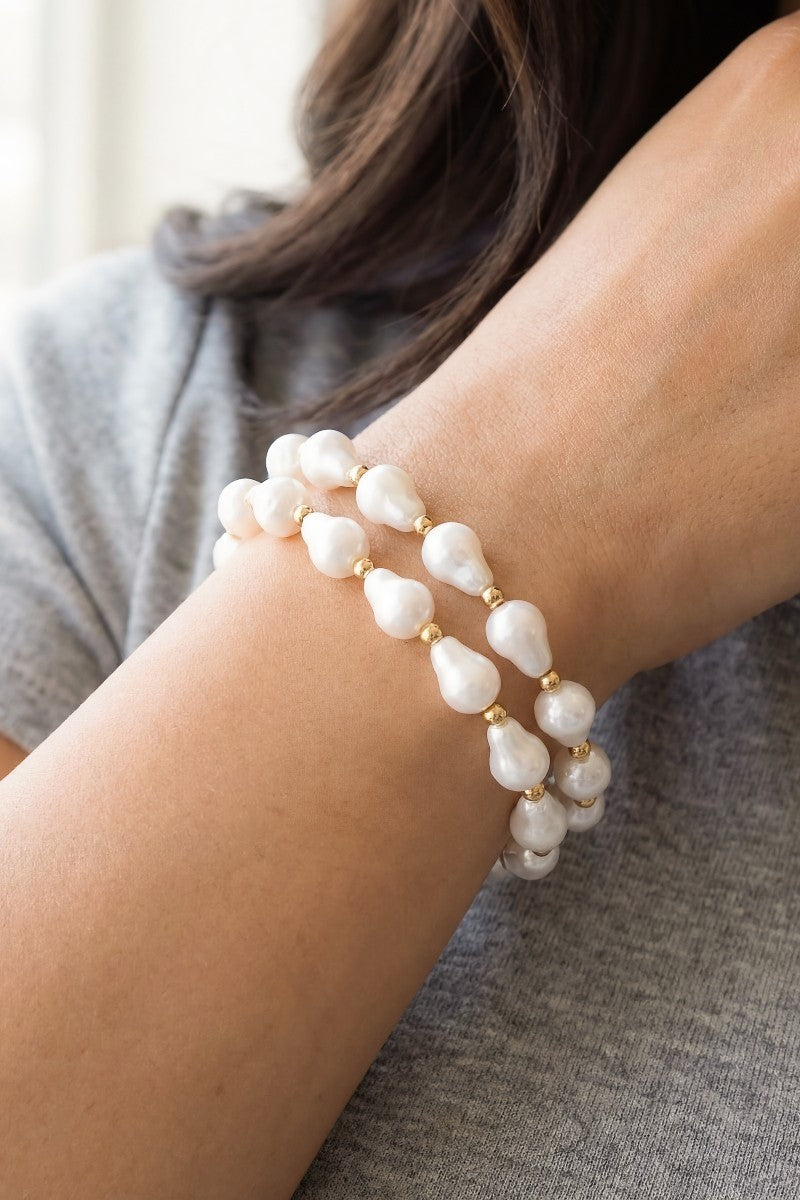 Irregular Pearl And Metallic Beaded Bracelet