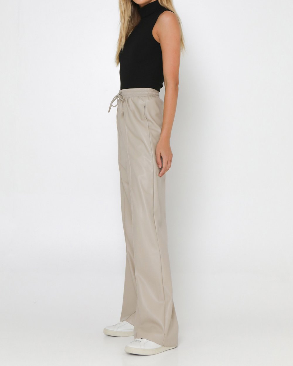 Tegan Pant in Stone