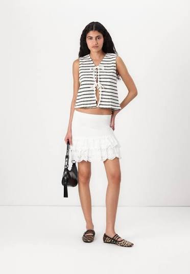 Onleva Striped Vest | Cloud Dancer