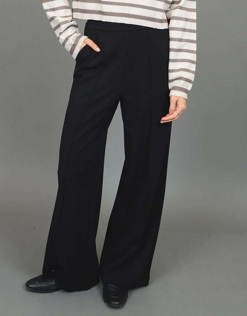 Wynia Wide Leg Pant