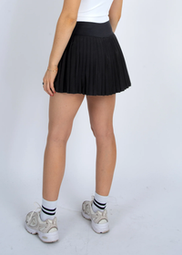 Yura Pleated Skirt in Black