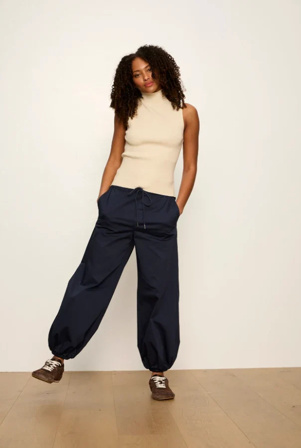 Float On Balloon Pant in Navy