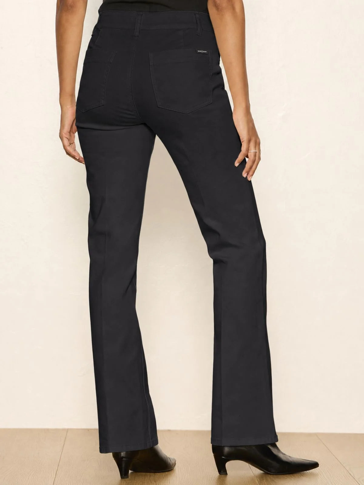 Insider Bootcut Pant in Black