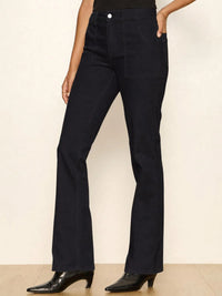 Insider Bootcut Pant in Black