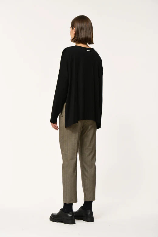 Kanshi Top in Black