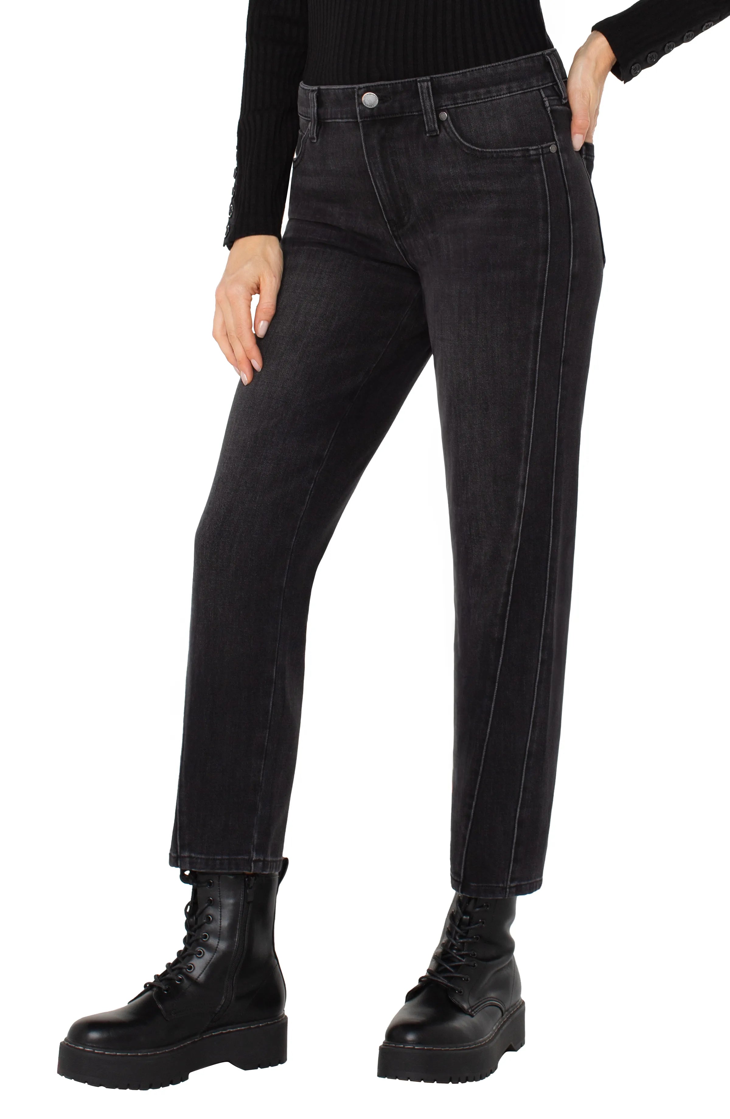 Liv Relaxed Non-Skinny Skinny with Seam Details | Washed Black