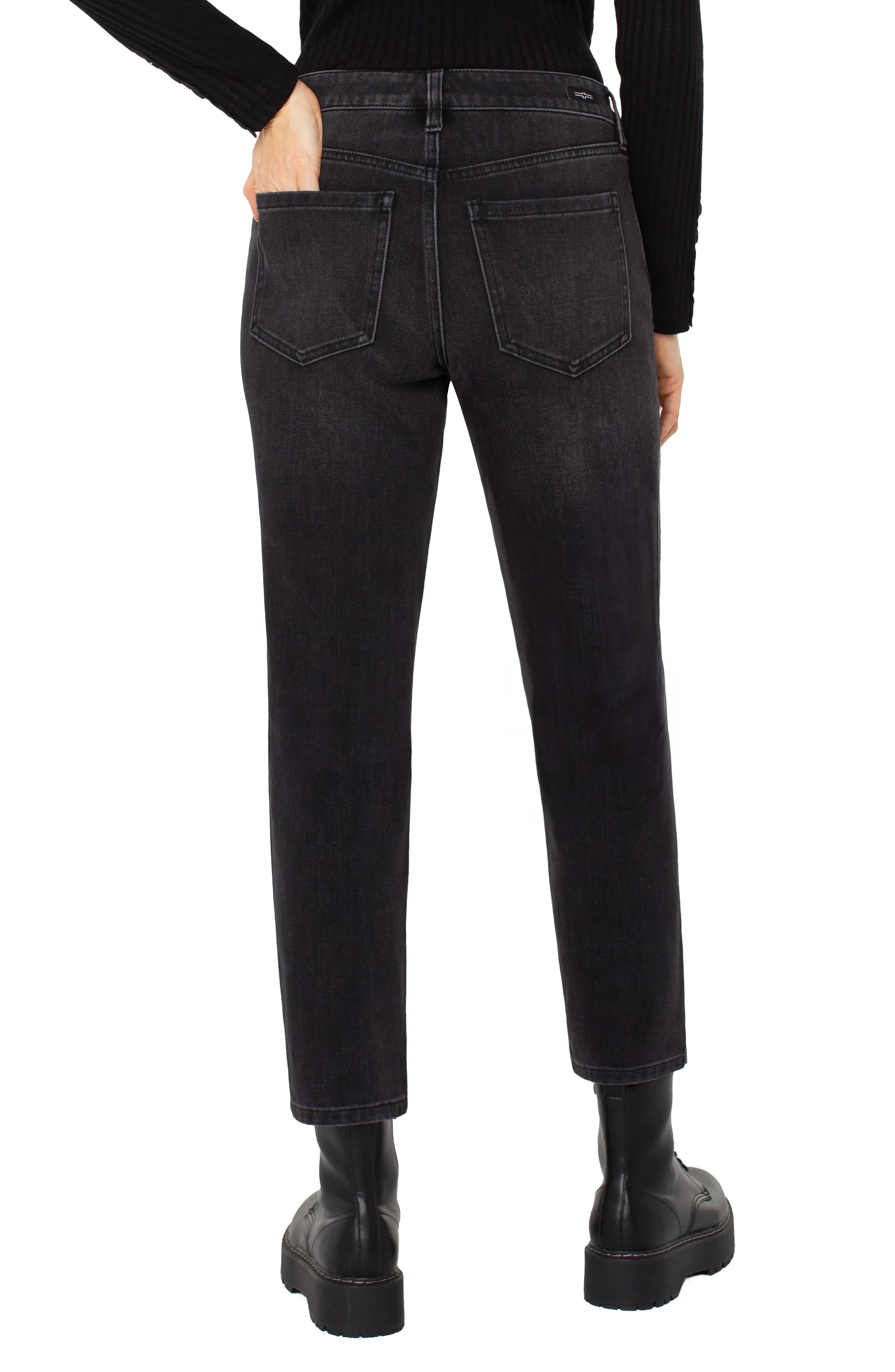 Liv Relaxed Non-Skinny Skinny with Seam Details | Washed Black
