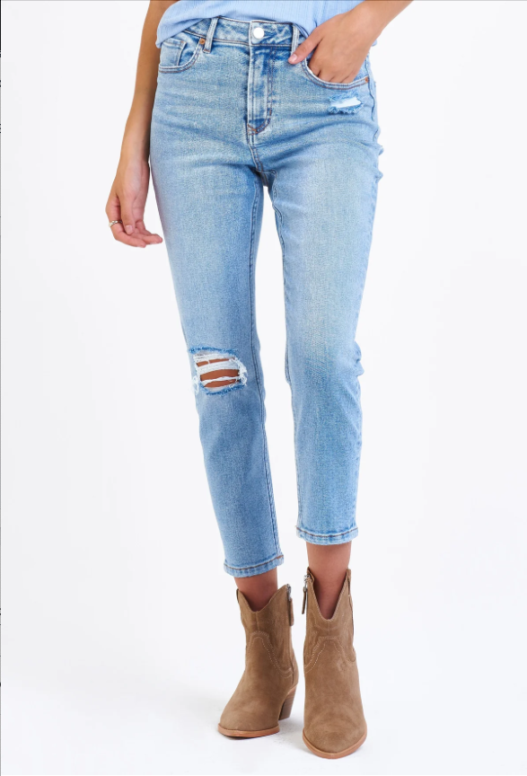 ROXI SUPER HIGH RISE CROPPED MOM JEANS STARLITE