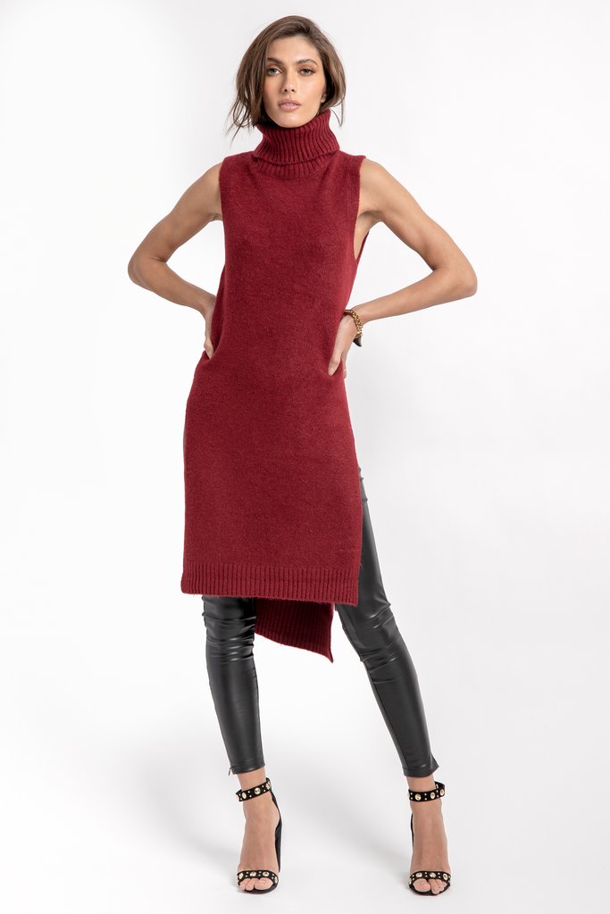 Ana Tunic Sweater In Scarlett