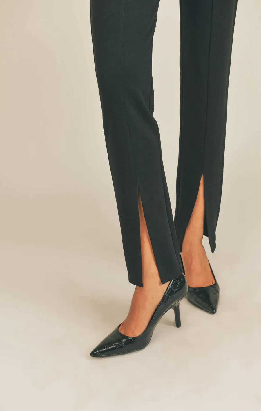 Roundabout Pants in Black