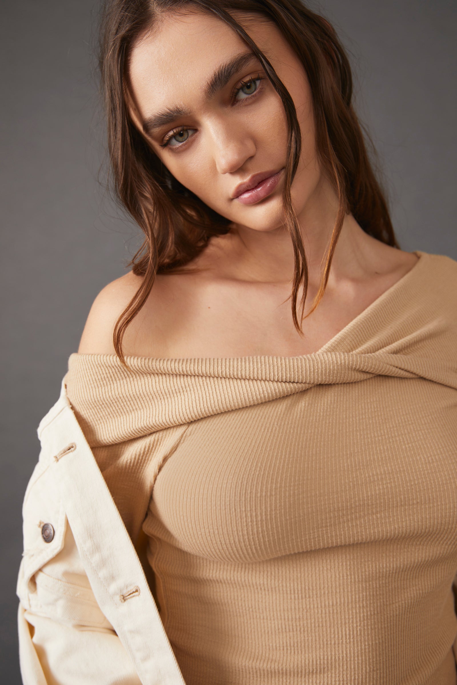Addie Layering Top in Winter Wheat